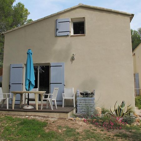 Bed and Breakfast L'Oustau de Bigatié Lambesc Exterior foto